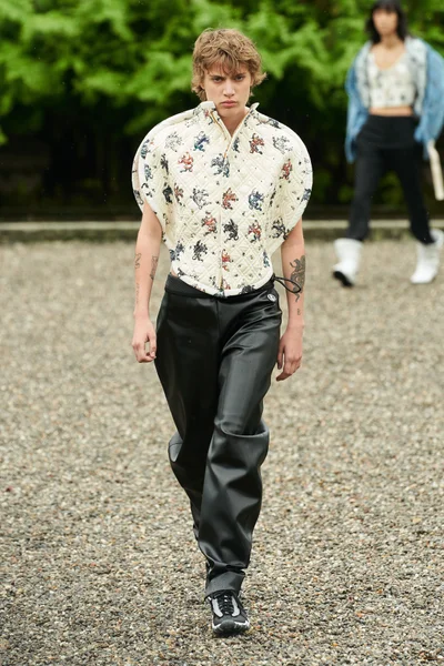 Look 31